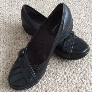 Hush Puppies shoes worn once!