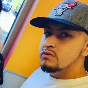 Meet your Posher, Luis