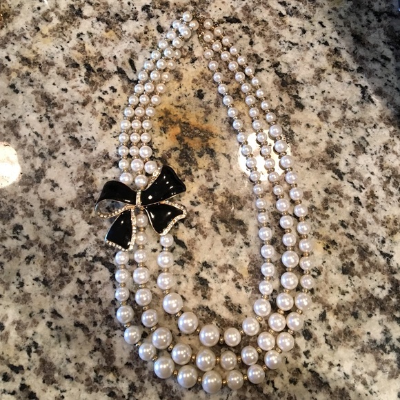 Bebe pear necklace