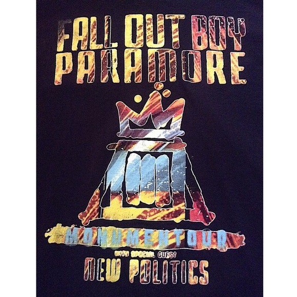 Fall Out Boy/Paramore t-shirt!