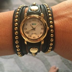 La Mer gold stud wrap watch La Mer gold stud wrap watch