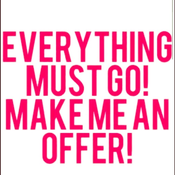 PLEASE MAKE ME A REASONABLE OFFER! Enjoy shopping!