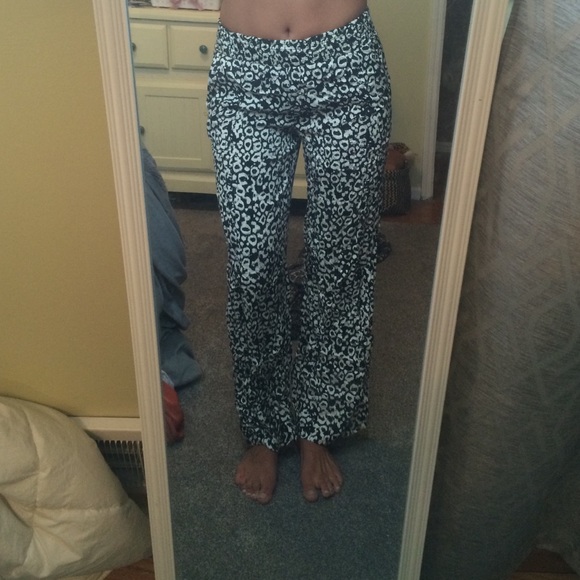 Cute summer pants!! - Picture 1 of 4