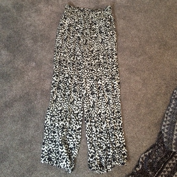 Cute summer pants!! - Picture 2 of 4