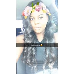 Meet your Posher, Desiree