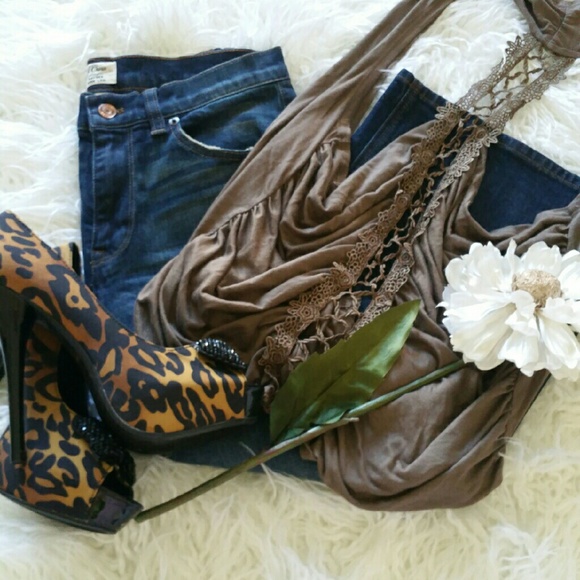 J. Crew Denim - 💞SALE💞 J. Crew "Raynor" Premium Crop Denim