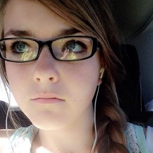 Meet your Posher, Katrina