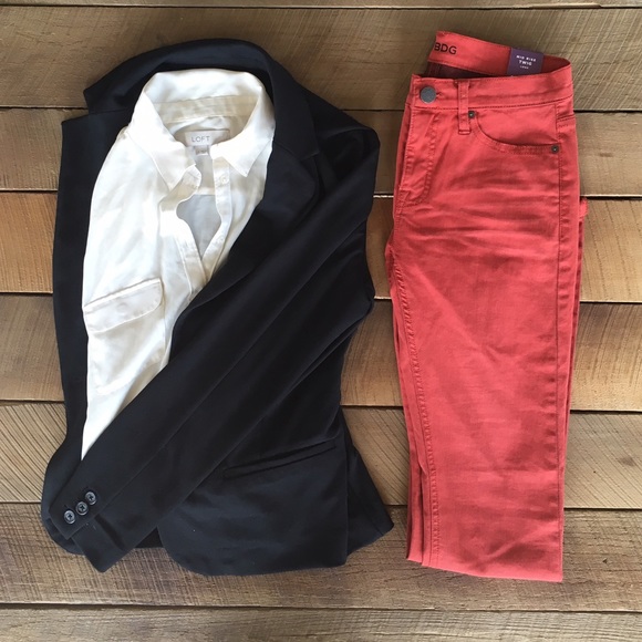 BDG Mid-Rise Skinny Twig Red Jeans