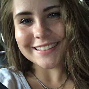 Meet your Posher, Arianna