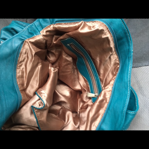 Teal Purse - Picture 2 of 2