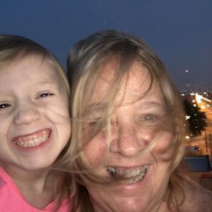 Meet your Posher, Carrie