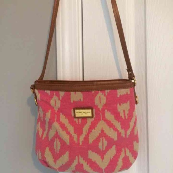 Tommy Hilfiger Crossbody Bag