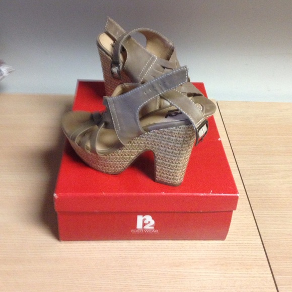 R2 Wedges - Picture 4 of 4