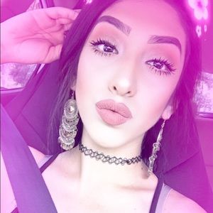 Meet your Posher, Tania