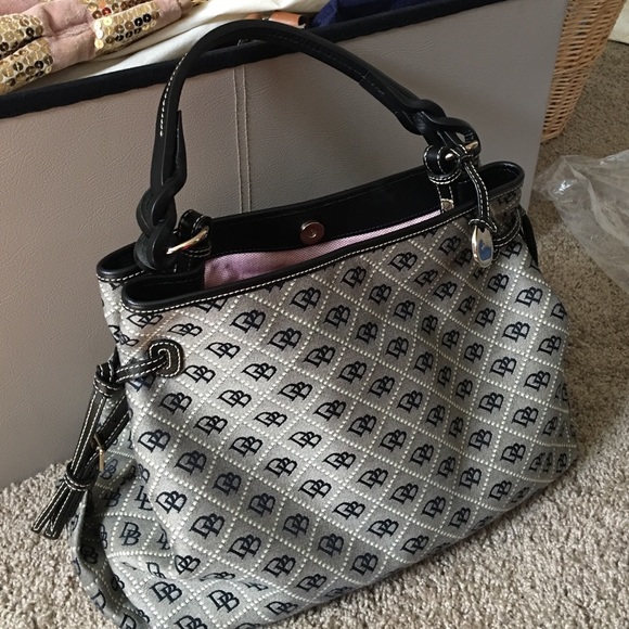SOLD‼️‼️ Authentic Dooney & Bourke!