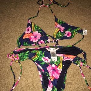 Women's juicy couture bikini😍