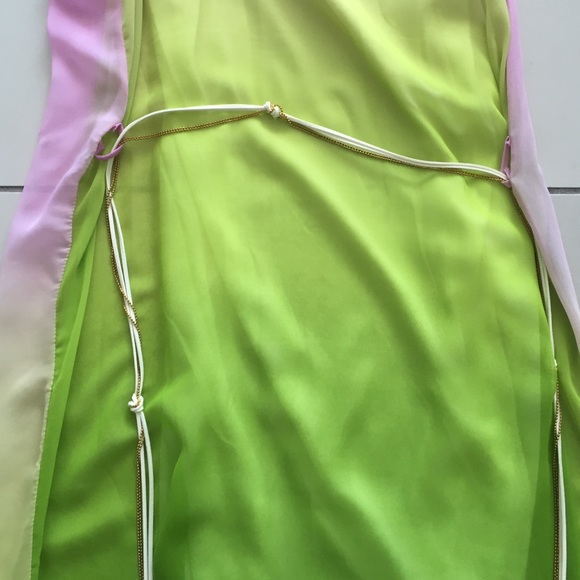 Dress - Picture 3 of 4