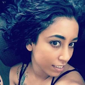 Meet your Posher, Elle