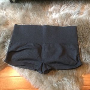 Lulu lemon booty shorts