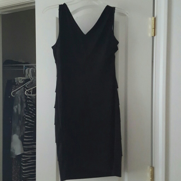 Black ruffled Dress - Picture 2 of 2