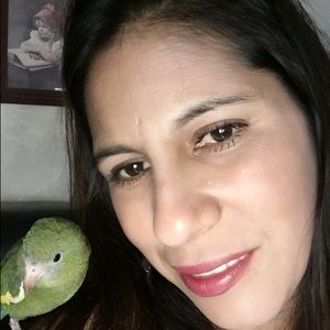 Meet your Posher, Alicia