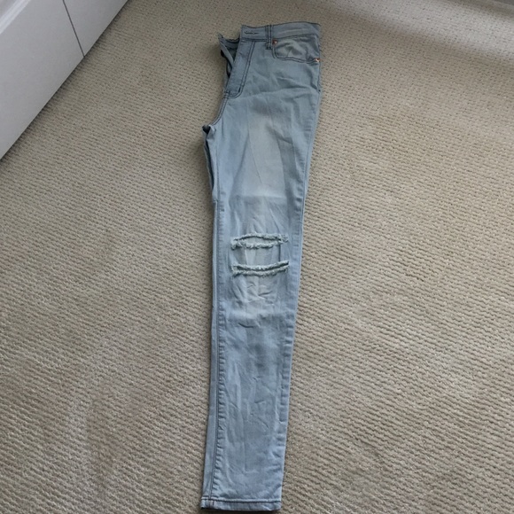 Jeans - Picture 1 of 4