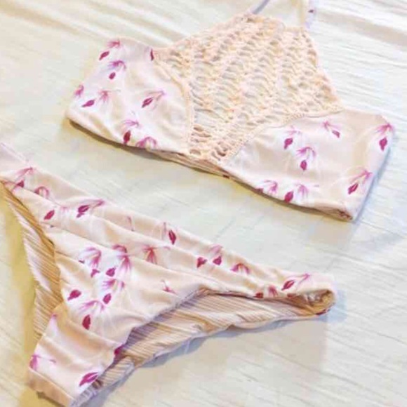 Acacia Pink Orchid Set: Top and Bottom - Picture 2 of 4