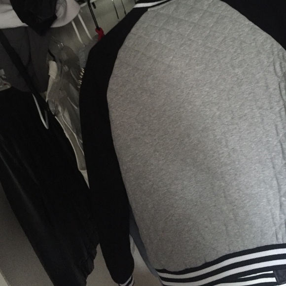 Bomber jacket - Picture 2 of 2