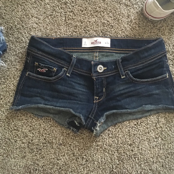 Hollister dark wash shorts - Picture 1 of 3