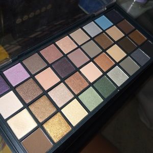 36 color Ulta pallet.