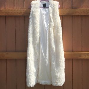 FOREVER21 FAUX FUR COAT
