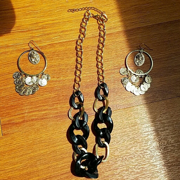 Gold coin Abundance earrings  set