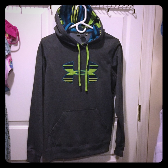 Under Armor hoodie New without tag