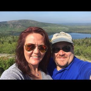 Meet your Posher, Deborah