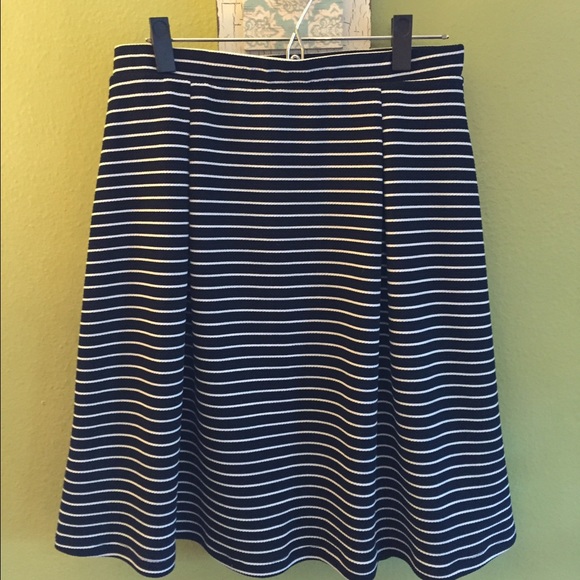 Stitch fix navy striped skirt
