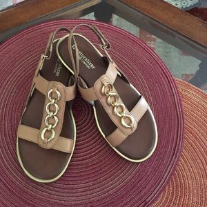 Naturalizer Tan leather sandals