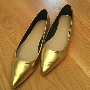 ASOS Shoes - Size 5/UK 3 ASOS Gold Flats ASOS Shoes - Size 5/UK 3 ASOS Gold Flats