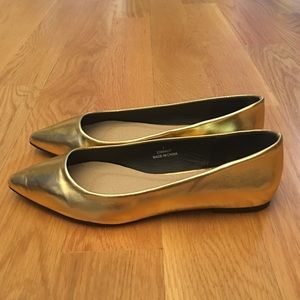 ASOS Shoes - Size 5/UK 3 ASOS Gold Flats ASOS Shoes - Size 5/UK 3 ASOS Gold Flats