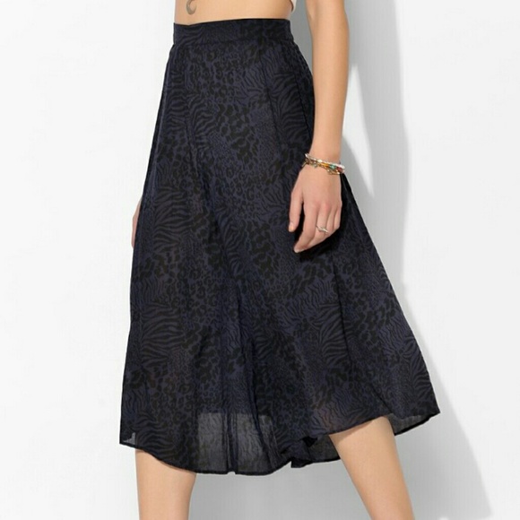 Silence + noise Cropped Pants Size Small new - Picture 2 of 4