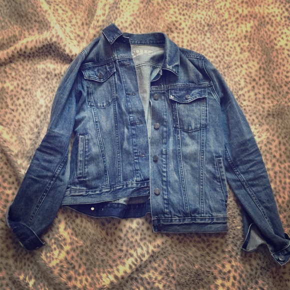 ️SOLD ❤️GAP Denim Jacket