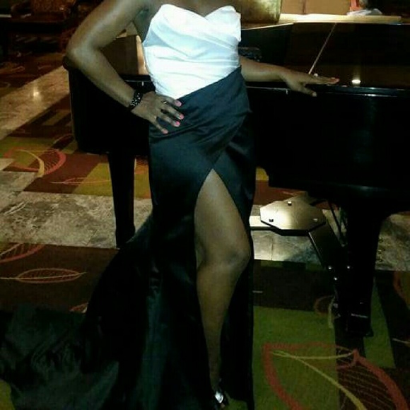 Dresses & Skirts - Black and white formal gown