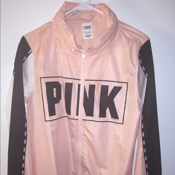VS PINK windbreaker