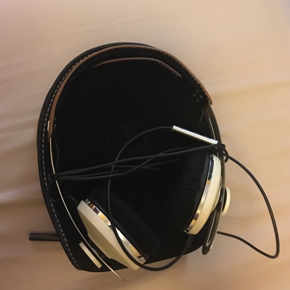 Sennheiser Momentum 2