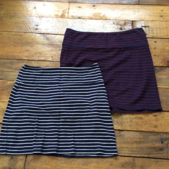 Forever 21 Dresses & Skirts - LOT OF 2 FOREVER 21  COTTON STRETCH MINI SKIRTS