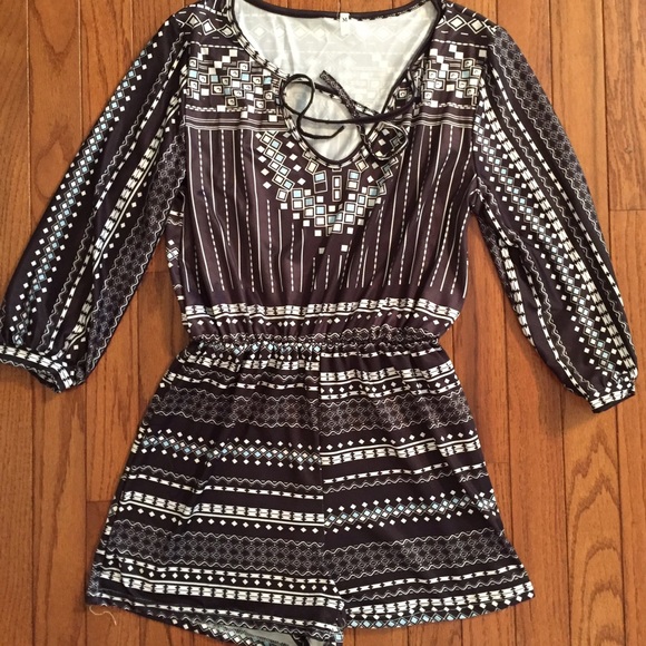 Navy romper - Picture 4 of 4