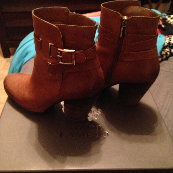 Golden brown Vince Camuto booties!
