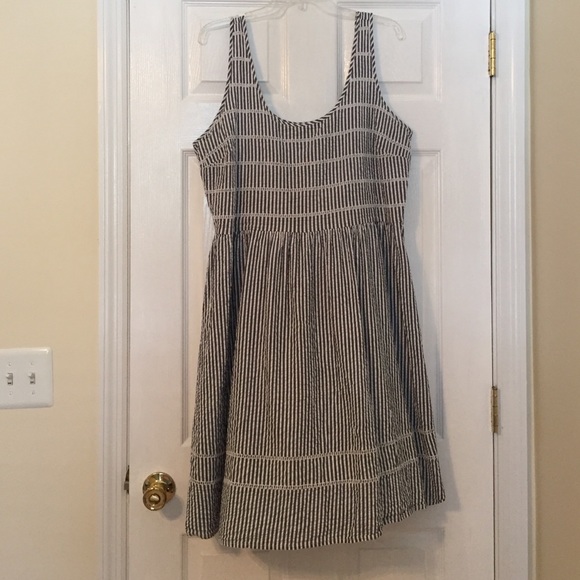 Seersucker Old Navy Dress