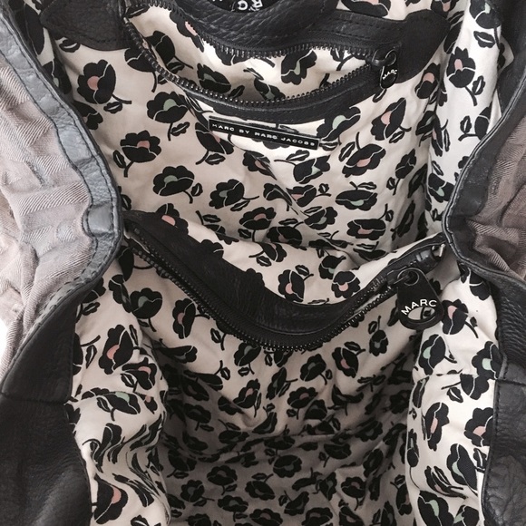 Marc by Marc Jacobs Logo Denim Tote Bag - Picture 2 of 3