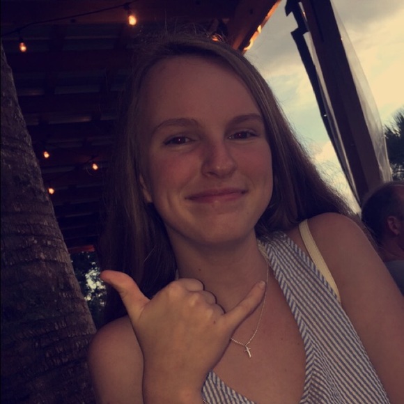 Meet your Posher, Laney - Picture 4 of 4