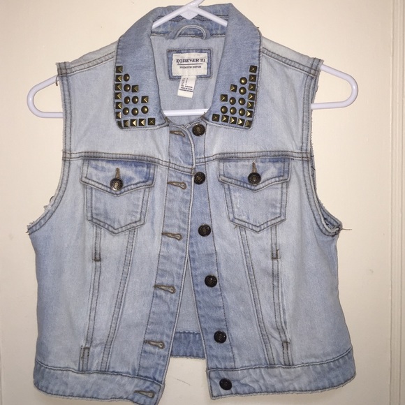 Jean/ denim vest from Forever 21!